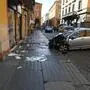 Am Samstag wurden acht Menschen verletzt, als ein Auto in eine Menschenmenge gefahren ist