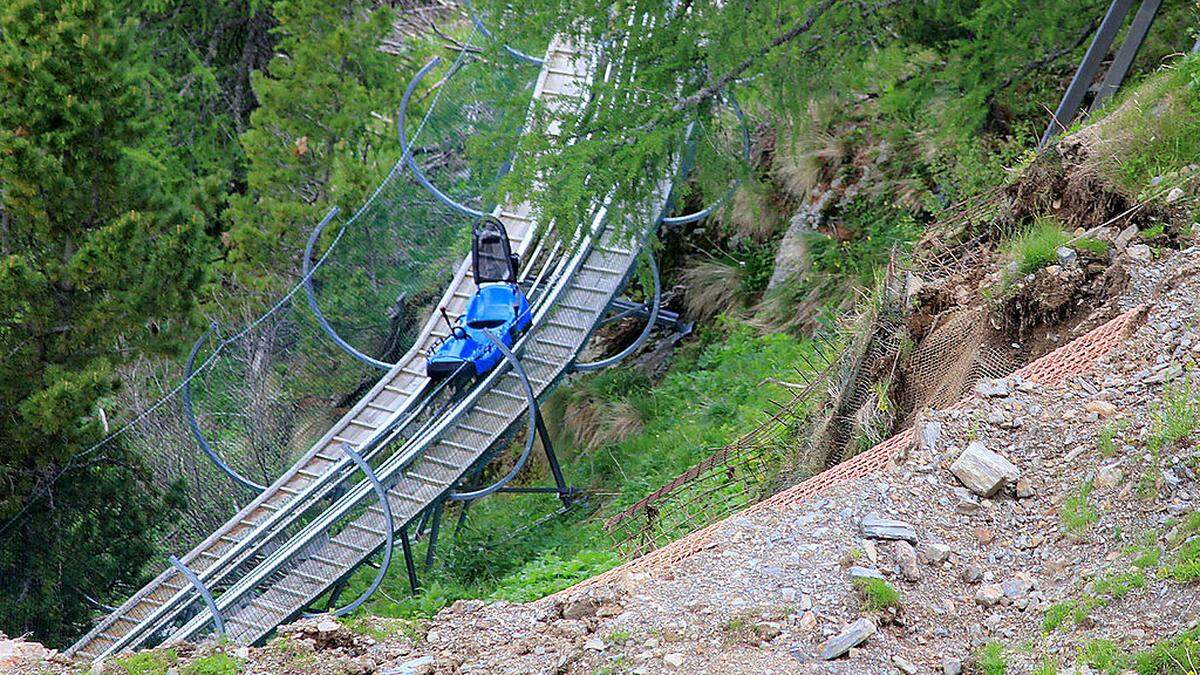 Fritz Gambs hofft, dass die Ganzjahresrodelbahn in drei Wochen wieder „flitzen“ kann 