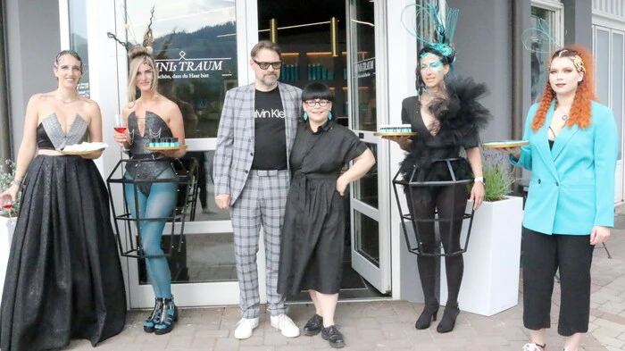 Eine Genussbar und ein Friseursalon unter einem Dach! Das gibt es seit gestern Mittwoch in Brückl im Görtschitztal.