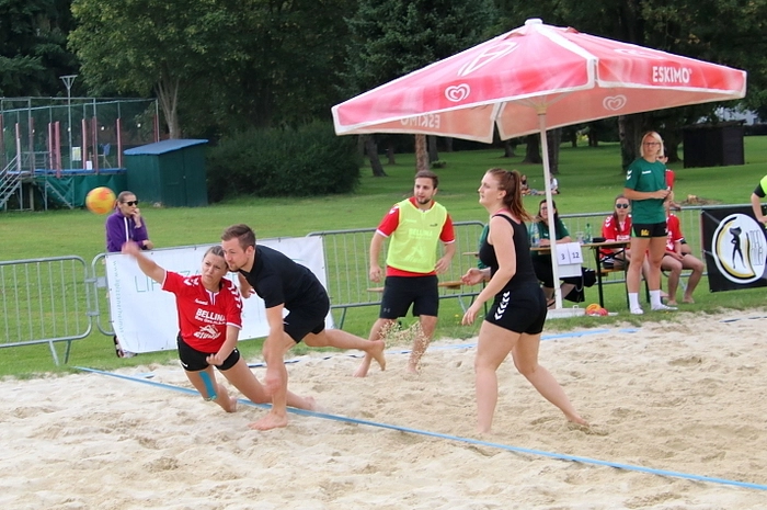 Bei den Herren konnte sich das Team „Quattro Forte“ im Finale gegen die „Sand-ler“ durchsetzen.