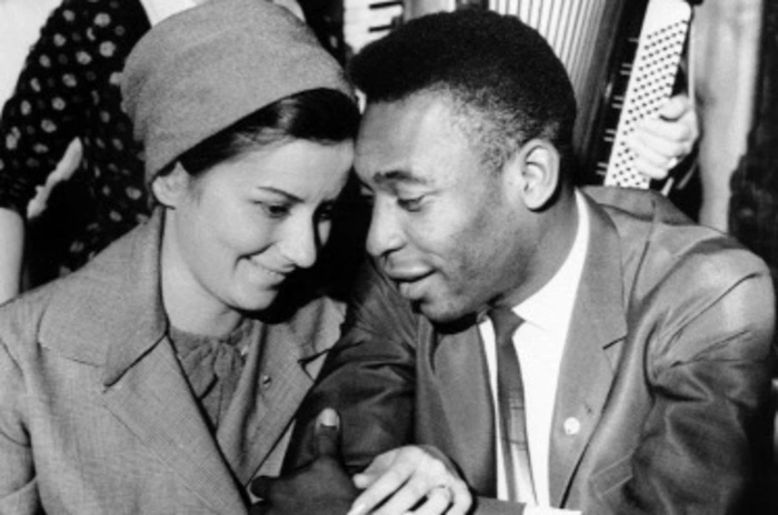 1966 beim Heurigen in Wien mit seiner ersten Frau Rosemarie