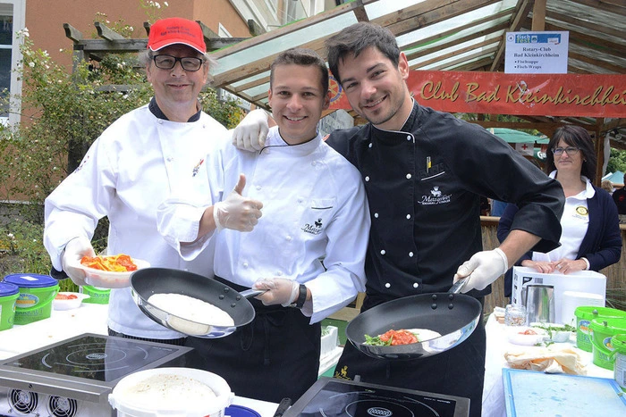 Fisch Wraps beim Stand des Rotary Club Kleinkirchheim.