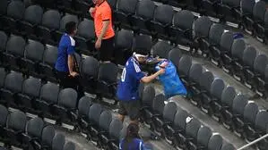 Die japanischen Fans räumten auf