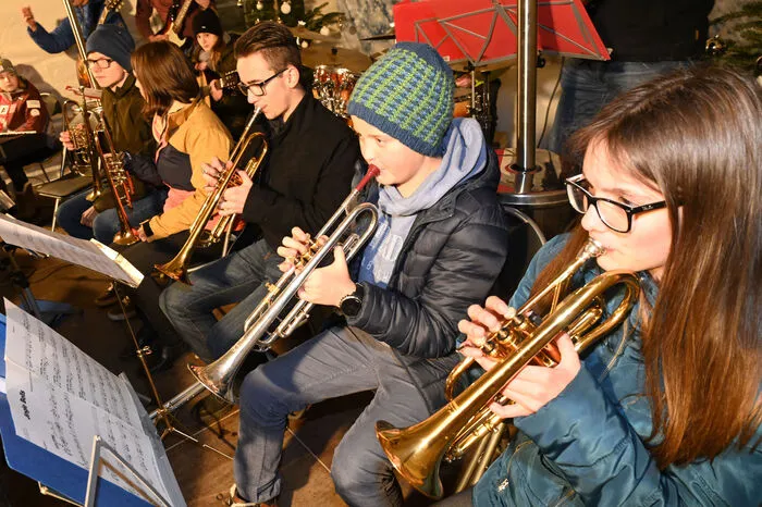 Die Schüler-Bigband bei der Eröffnung wieder ein Hit.