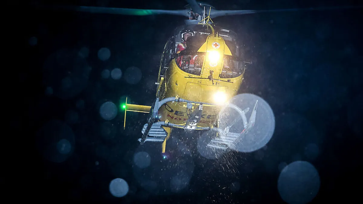 Sujetfoto vom Christophorus 14, Nachtflug