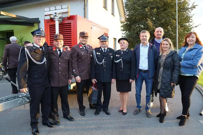 Bei der Feier gratulierten der Landtagsabgeordnete Franz Fartek und Bundesrat Herbert Kober, Bürgermeister Josef Ober, Stadträte und Gemeinderäte sowie Bereichsfeuerwehrkommandant Johannes Matzhold