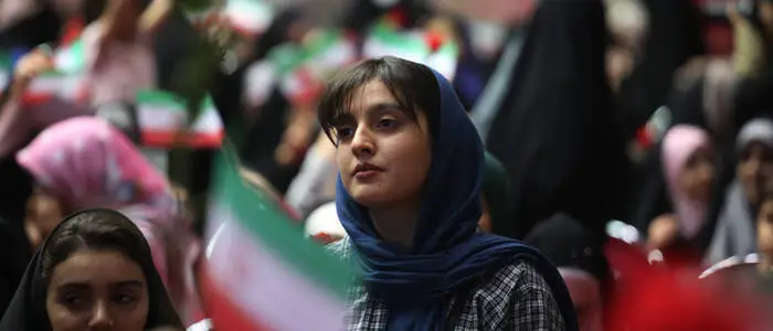 Frauen im Iran droht bei Nicht-Tragen des Kopftuchs gar die Todesstrafe