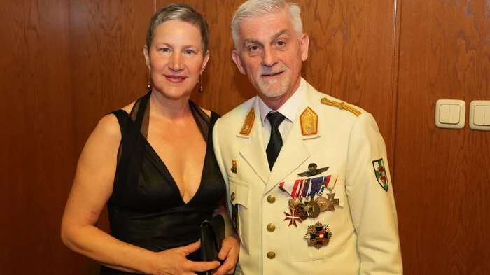 Brigadier Walter Gitschthaler mit Gattin Patrizia.