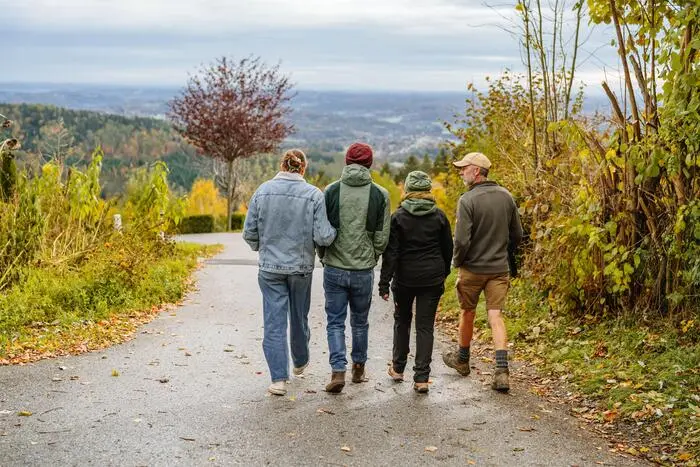 Kulinarischer Paarlauf: „Das Leaf“-Duo mit dem „Colourful Greens“-Ehepaar auf dem Weg zum Gemüse