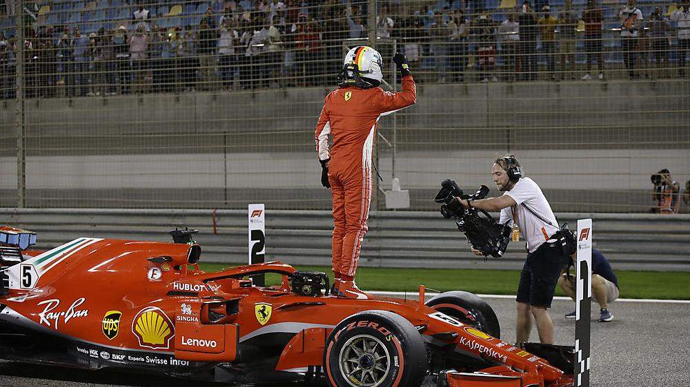 Sebastian Vettel feiert den zweiten Saisonsieg