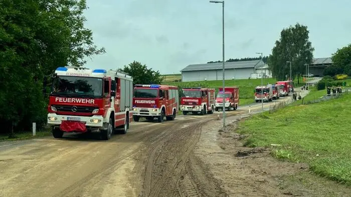 Seit Tagen sind die Feuerwehren im Einsatz
