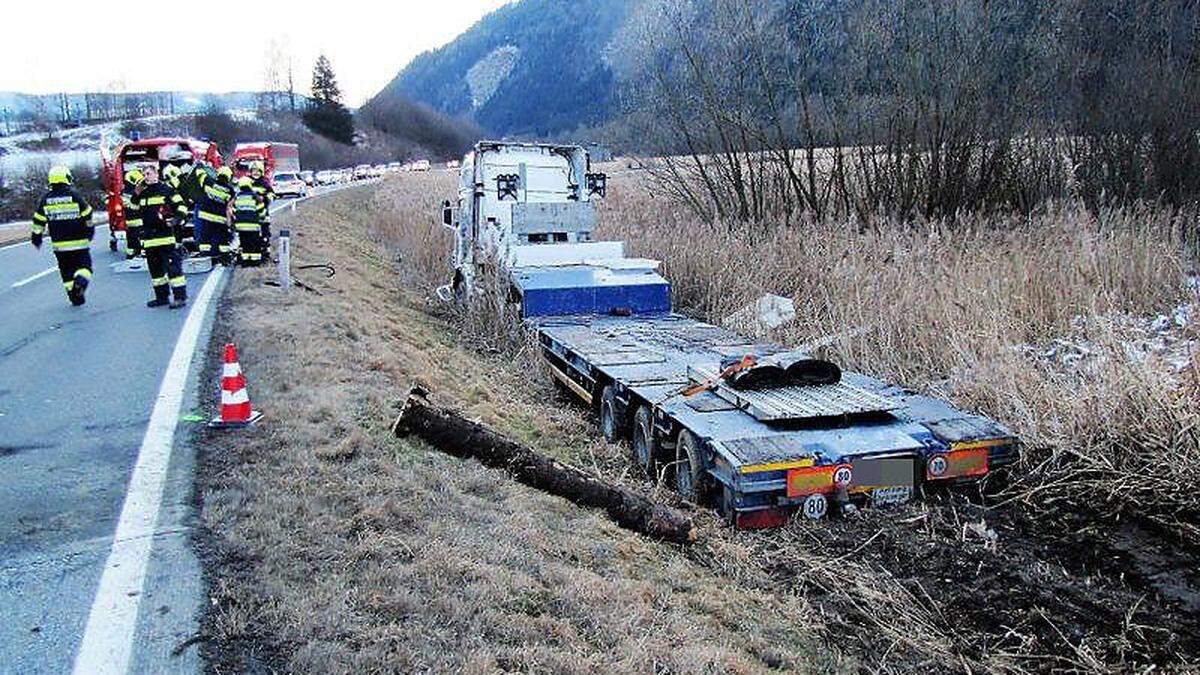 Über 20 Feuerwehrmänner war im Einsatz, um Schlimmeres zu verhindern