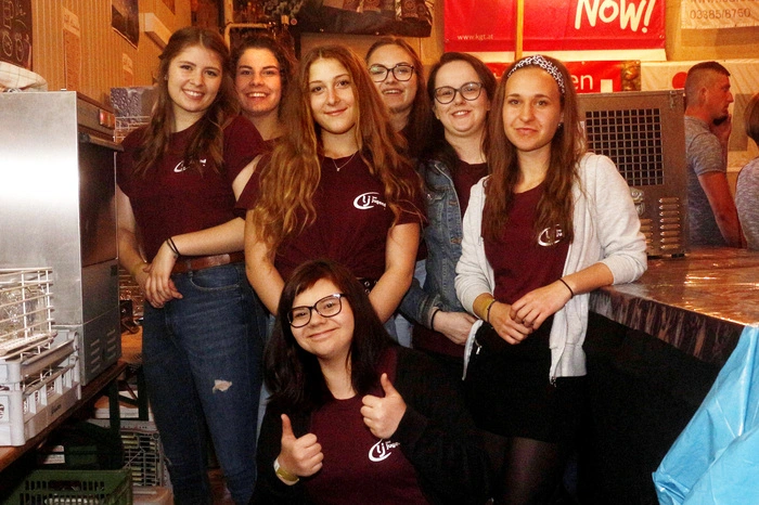 Das Organisatorenteam des bärenstarken „Beeren-Landjugendevents“...