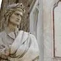 Dante-Statue vor der Kirche Santa Croce in Florenz