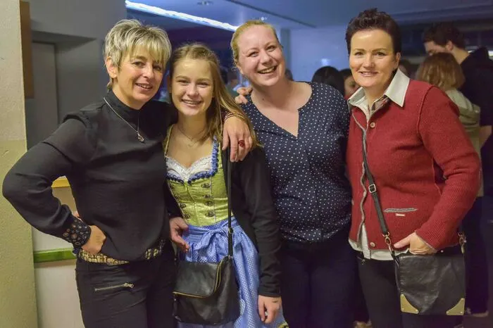 Klicken Sie sich bitte durch die weiteren Bilder!
