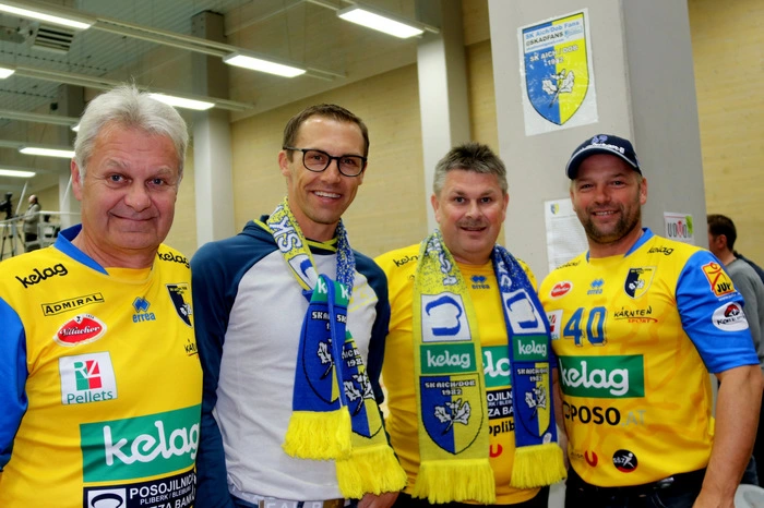 Der Fanclub war unübersehbar.