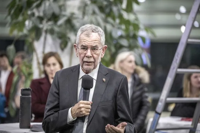 Vor allem die digitale Arbeitswelt, Klimaschutz und der Austausch mit den Infineon-Mitarbeitern standen im Fokus des Besuchs.