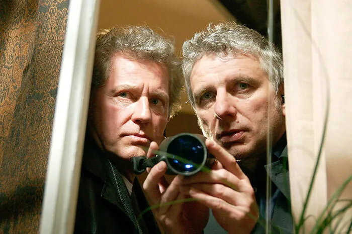 München. Seit Ewigkeiten (1991) im Einsatz, seit Ewigkeiten Junggesellen: die beliebten Kommissare Ivo Batic (Miroslav Nemec) und Franz Leitmayr (Udo Wachtveitl). Gute Fälle mit sozialkritischem Hintergrund.