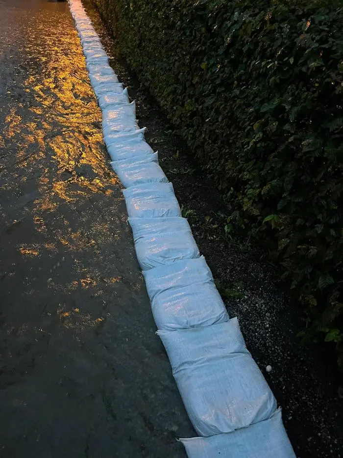 Die Säcker werden zur Absicherung gebraucht - wie hier in Viktring