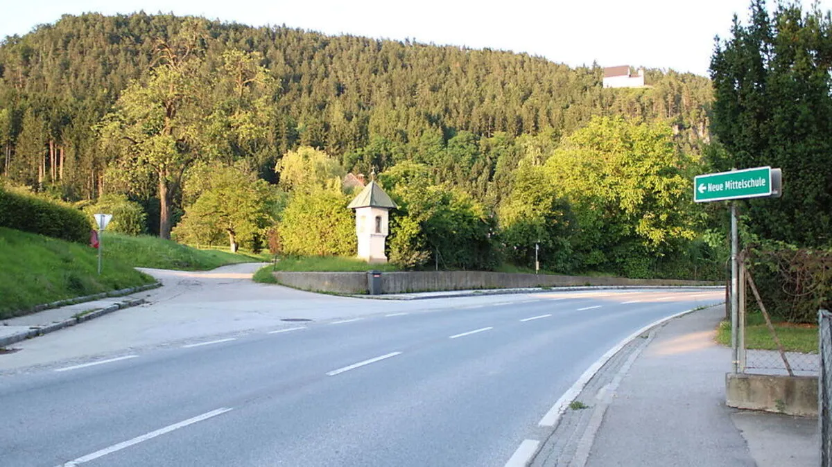 Die Abzweigung zur NMS von Lavamünd kommend