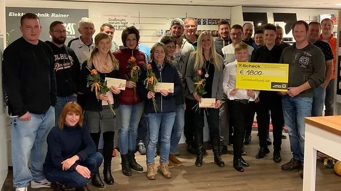 Spendenübergabe der Sommernachtsparty in Sachsenburg