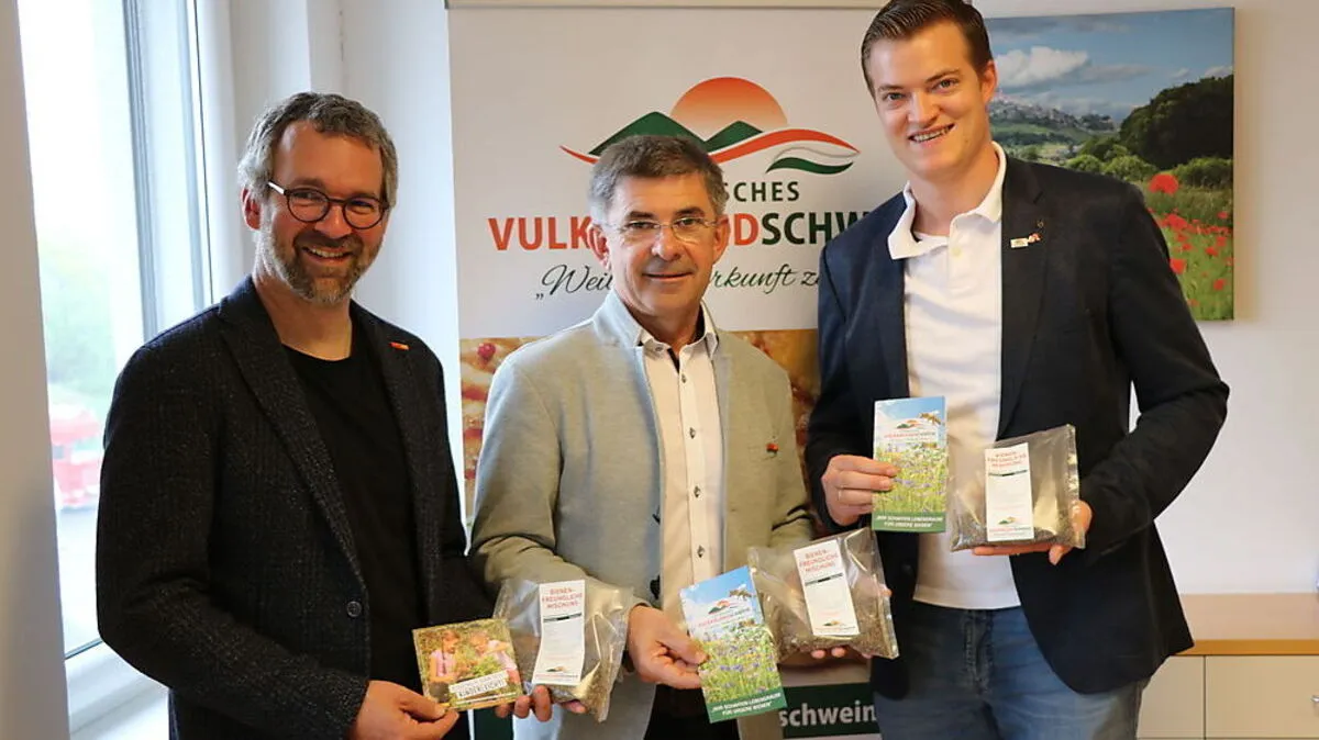 Michael Fend, Franz Fartek und Johann Kaufmann freuen sich über Unterstützung 