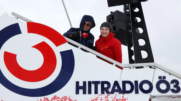 Die zahlreichen Gäste des „Ö3-PistenBully“ mit DJ Marco Jägert konnten sich auf der Turracher Höhe bei einem Mix aus aktuellen Charthits, Dance- und House-Sound gemischt mit den besten Pop- &amp; Rocksongs in den Liegestühlen mit kuscheligen Felldecken, Schwedenfeuer und Gastro-Schmankerln von Richard Prodinger verwöhnen lassen!
