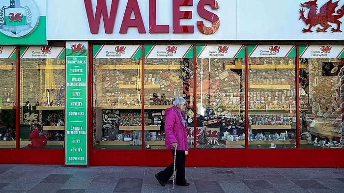 Zweiwöchiger Lockdown im britischen Landesteil Wales