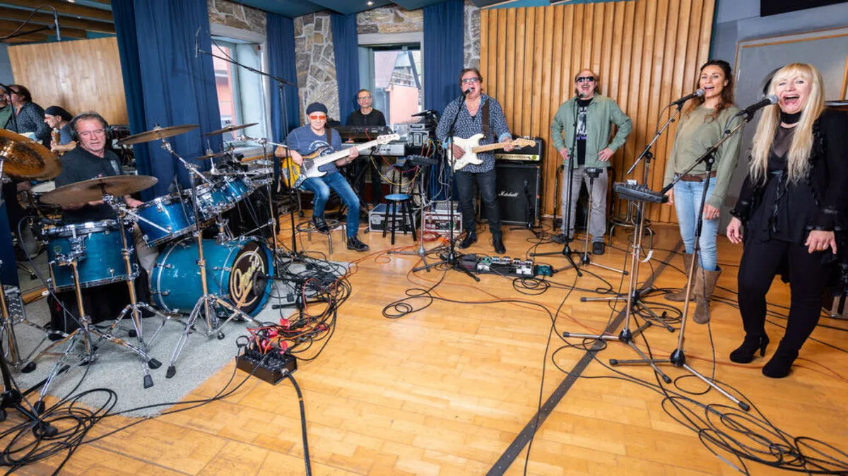 Opus, 04.12.2021, Recorder Studio, Judendorf, Gratwein-Straßengel, Hanschitz, ballguide