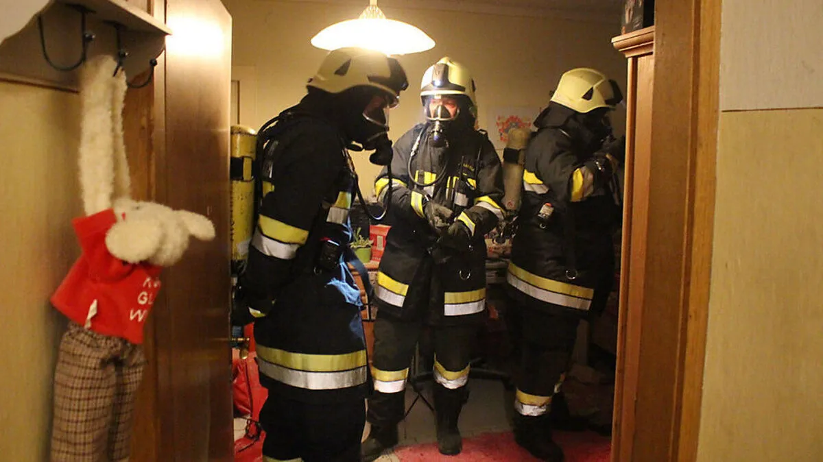 Atemschutztrupp-Einsatz im Kinderzimmer
