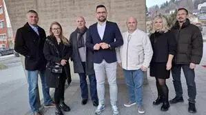 Gilbert Kühn, Manuela Eibl, Landtagsabgeordneter Willibald Spörk, Stadtparteiobmann Harald Lembacher, Gerald Trieb, Brigitte Lipsky und Markus Jackum treten in Gleisdorf für die FPÖ bei den Gemeinderatswahlen an