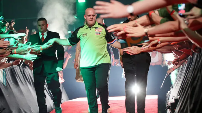 Michael van Gerwen (NED) ...