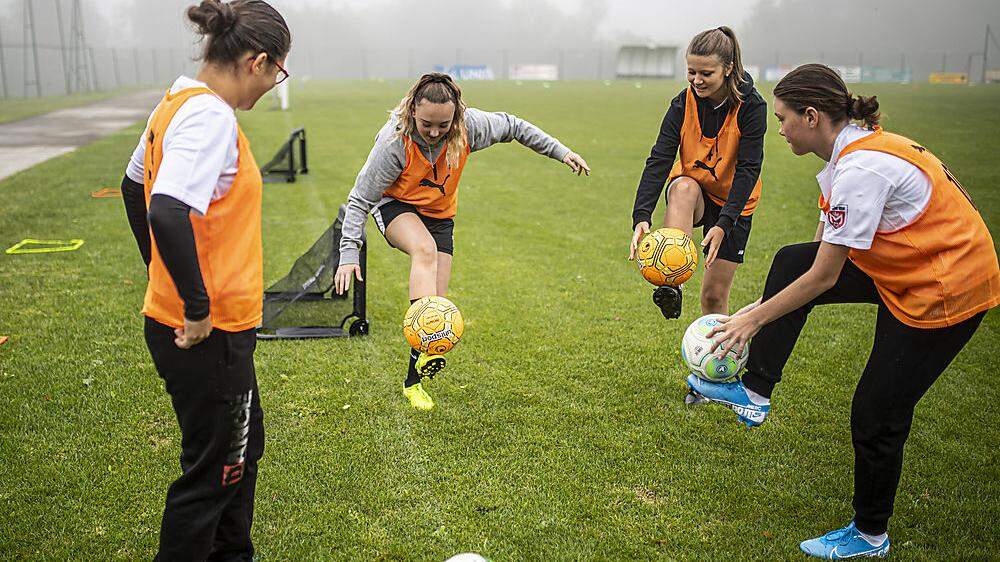 Mädchen-Fußball in Maria Rain: Gibt es für Kinder und Jugendliche im Sport eine Mini-Öffnung? 	 