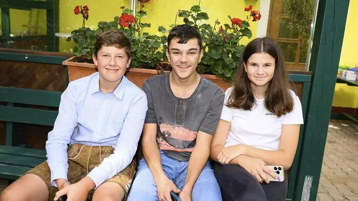 Nach der heiligen Messe lud die Kameradschaft der FF Maria Saal zum gemeinsamen Fest in die Rauterhalle ein.