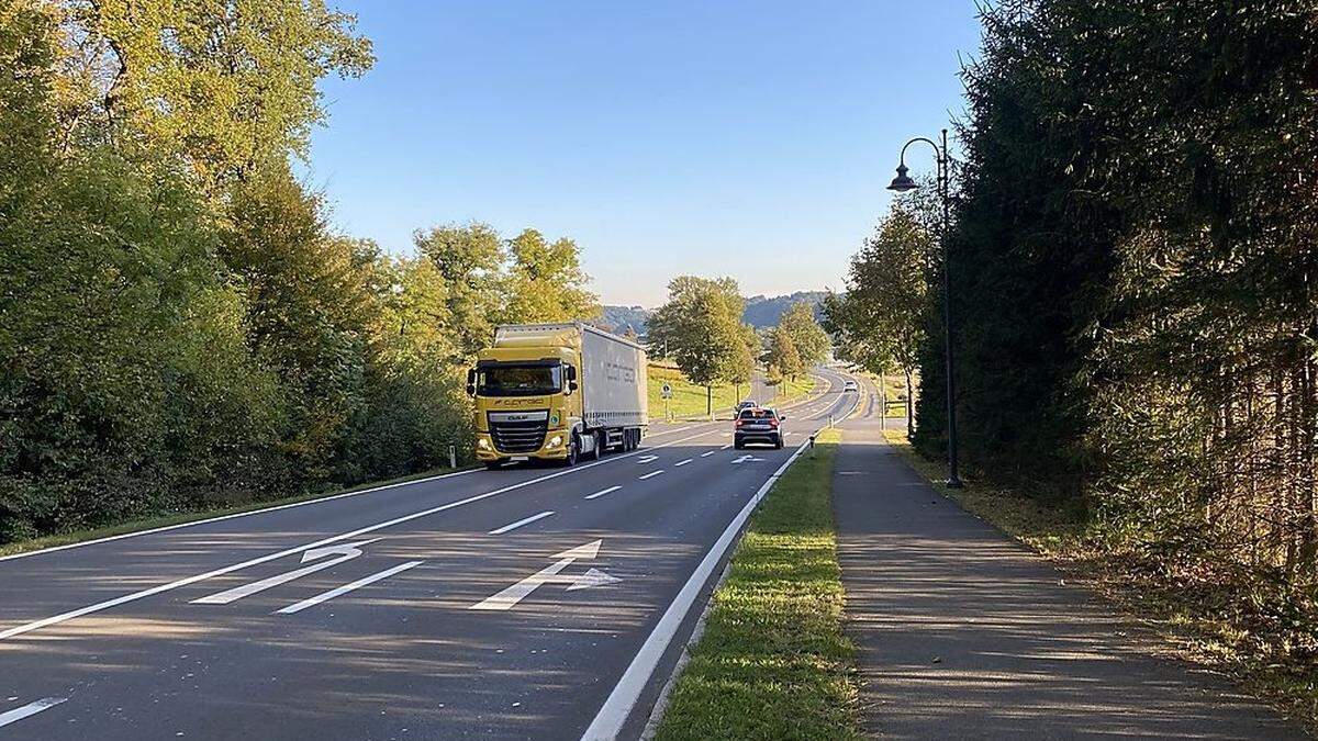 Jedes zehnte der täglich 10.000 Fahrzeuge auf der L 201 ist ein Lkw