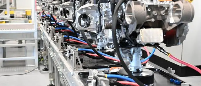 Von 2022 bis 2030 investiert BMW eine Milliarde Euro in den Standort Steyr, bis zu 600.000 Elektromotoren sollen jährlich vom Band rollen können. Nun kommen nochmals 100 Millionen Euro hinzu