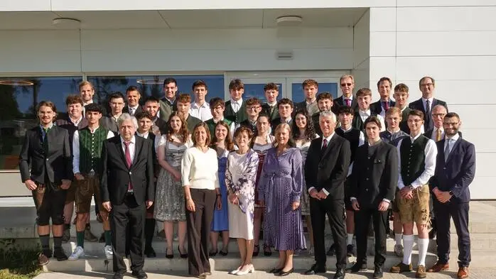 Ein neues Kapitel beginnt für die einstigen Schüler der 5 AHMBA Klasse