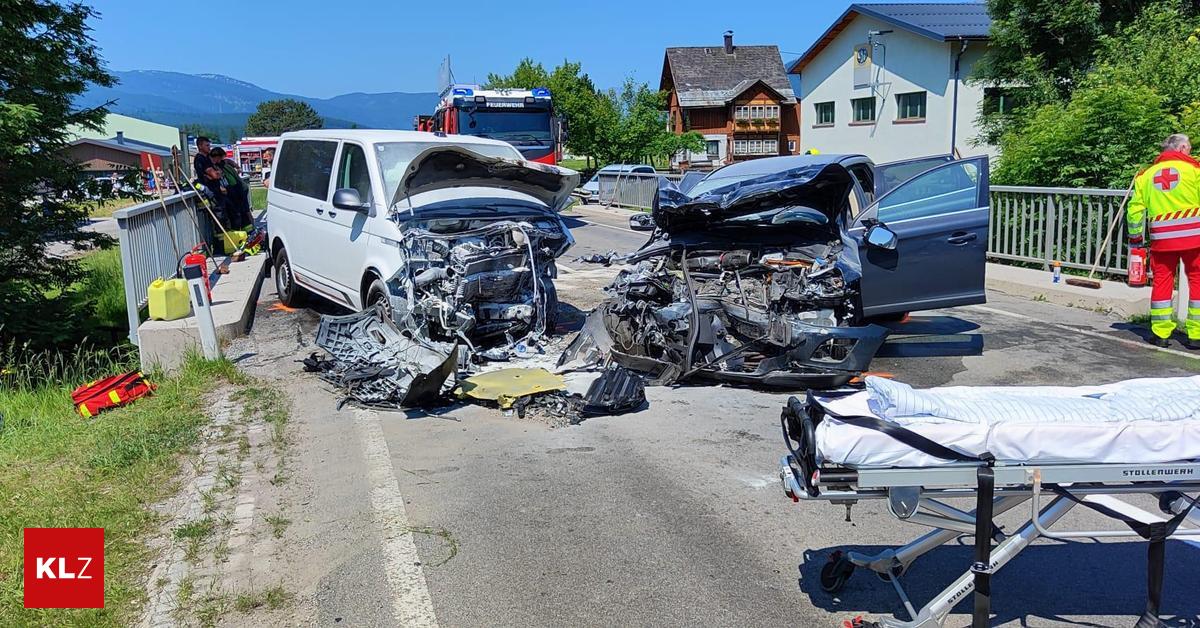Schwerer-Verkehrsunfall-in-Bad-Mitterndorf-Sechs-Personen-bei-Frontalunfall-verletzt-drei-Hubschrauber-im-Einsatz