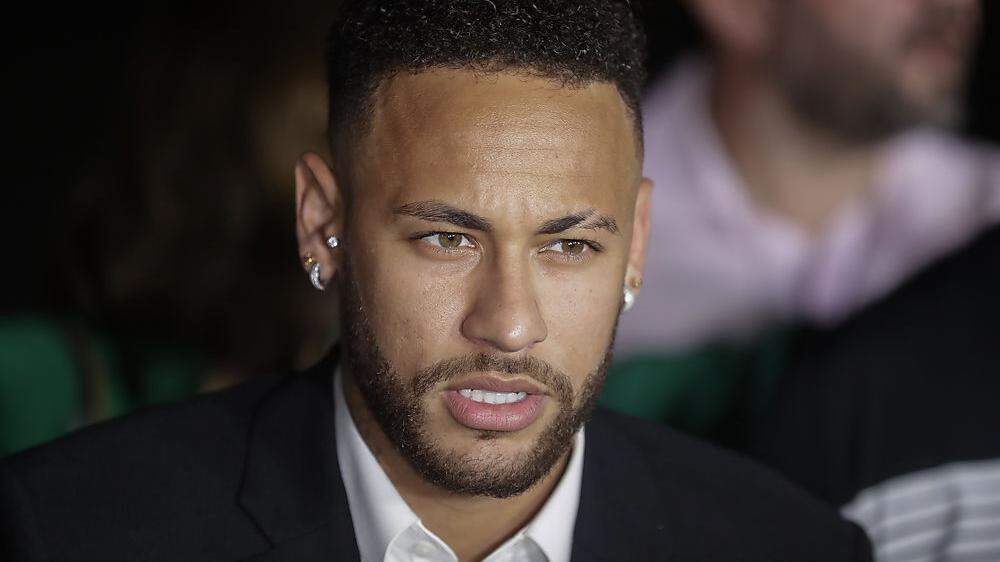 Der Stürmer des französischen Meisters Paris Saint-Germain Neymar 