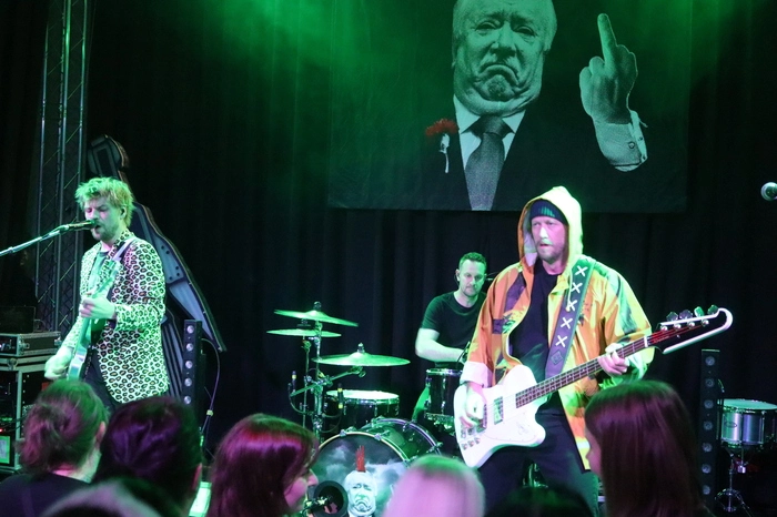 The Dockers aus Klagenfurt heizten dem Publikum vor der Hauptband schon ordentlich ein.