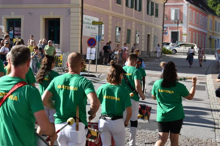 Mit einem bunten Programm für Jung und Alt sorgte das Festvial für gute Stimmung und brasilianischen Flair am Hauptplatz.