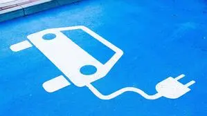 Was sich ändern muss: E-Auto am Scheideweg - Nischenprodukt oder Massenphänomen? Politik und Energieanbieter könnten es steuern | Was sich ändern muss: E-Auto am Scheideweg - Nischenprodukt oder Massenphänomen? Politik und Energieanbieter könnten es steuern