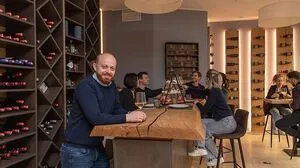 Arsim Gjergji präsentiert neu sein "Lokal im Lokal"