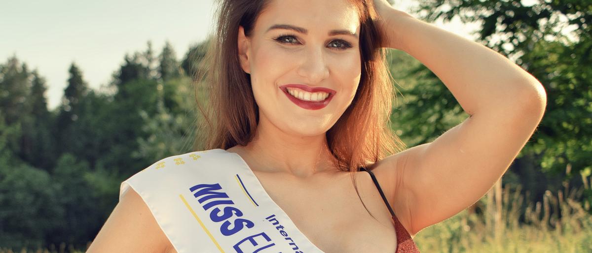 Judith Fraydl mit ihrer Miss Europe Continental Scherpe Judith Fraydl mit ihrer Miss Europe Continental Scherpe