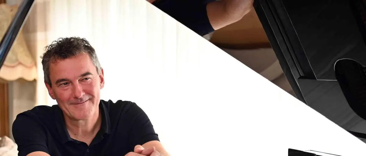 Kleine Zeitung Sommergespräch Thomas Trinkl, Nockalm Quintett, Musiklehrer aus Brückl, mit Verena Grimschitz
