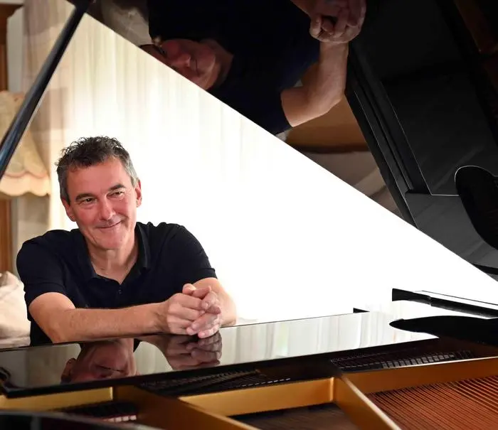 Kleine Zeitung Sommergespräch Thomas Trinkl, Nockalm Quintett, Musiklehrer aus Brückl, mit Verena Grimschitz
