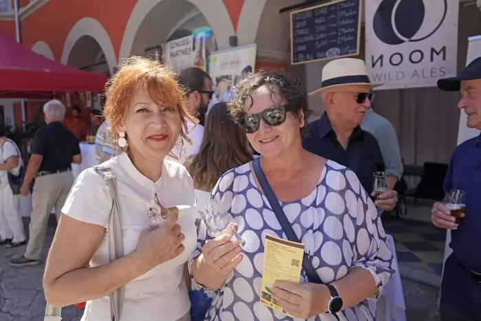 Klicken Sie sich durch weitere Fotos des dritten Vulkanland Bierfestivals!