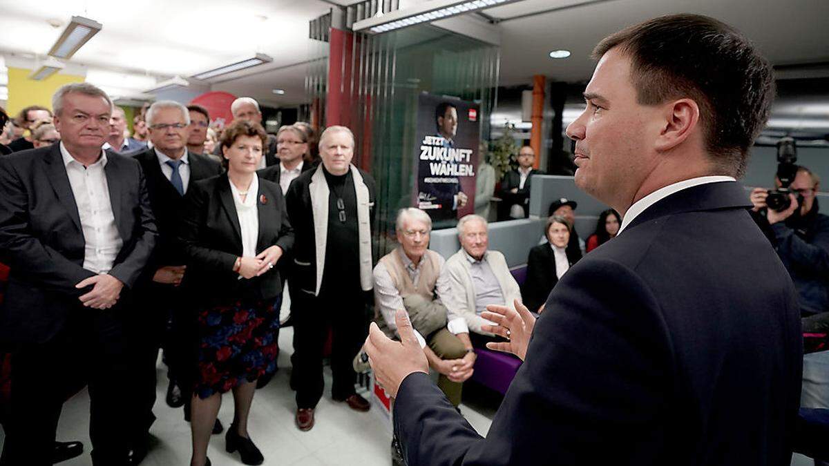 Michael Schickhofer am Wahlsonntag in der Parteizentrale