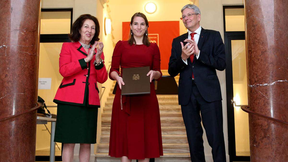 Claudia Fraess-Ehrfeld, Anna-Lena Stabentheiner und Peter Kaiser