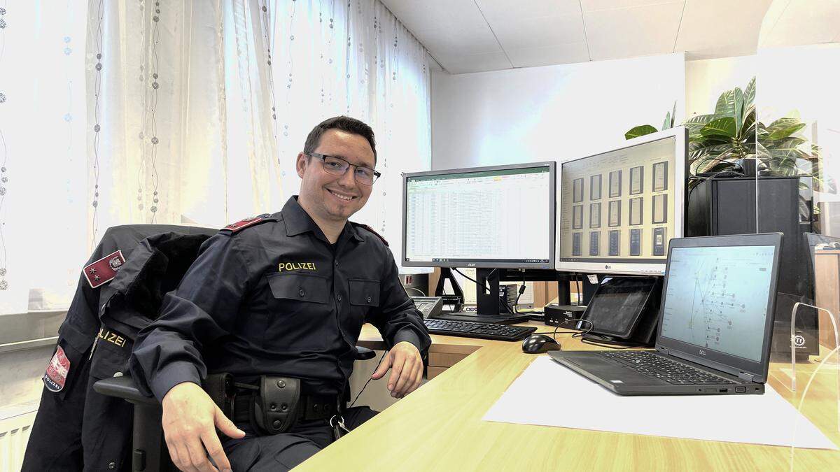 Polizist Mario Krapinger von der Dienststelle Althofen ist auf Datensicherung, Krypotwährung und Co. spezialisiert